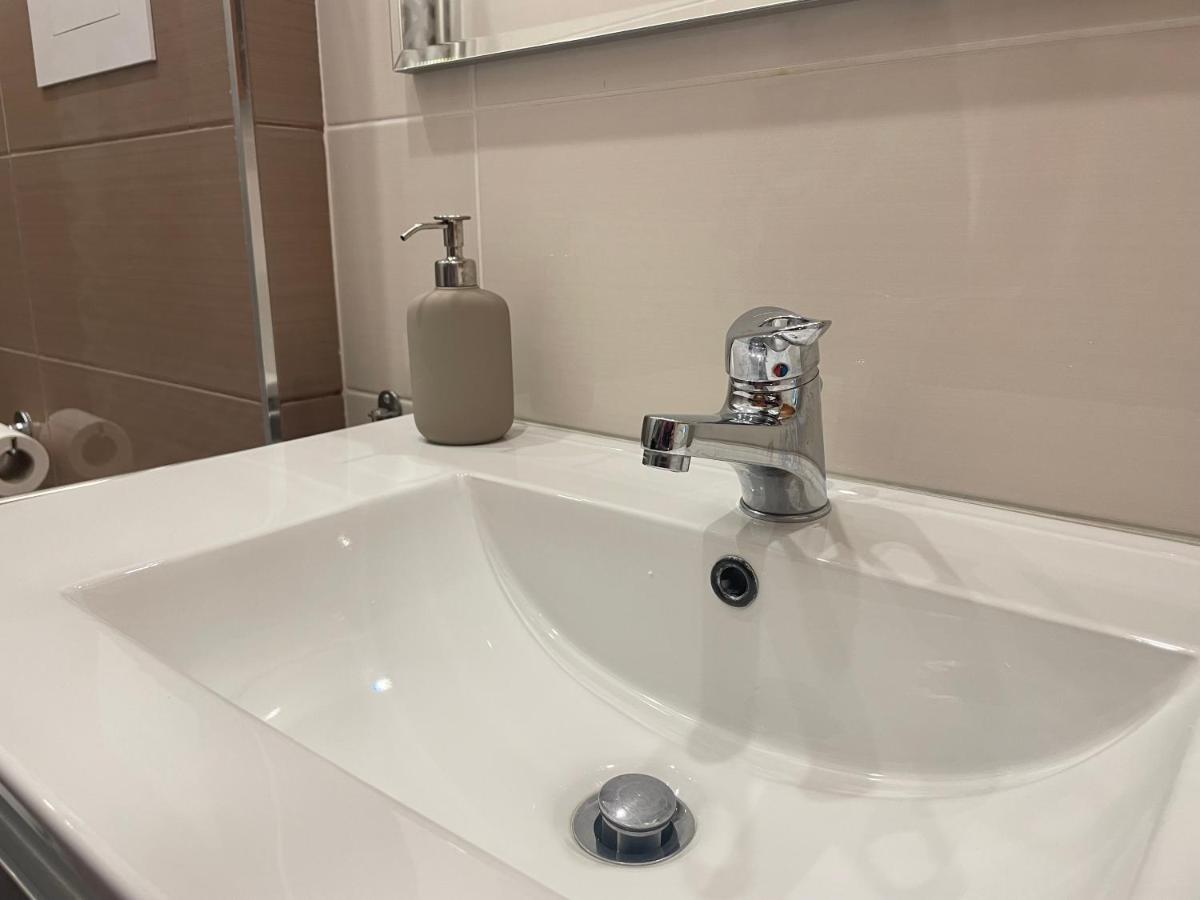 La Finestra Sul Corso Apartment Napoli Ngoại thất bức ảnh