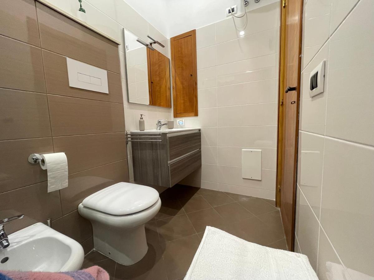 La Finestra Sul Corso Apartment Napoli Ngoại thất bức ảnh